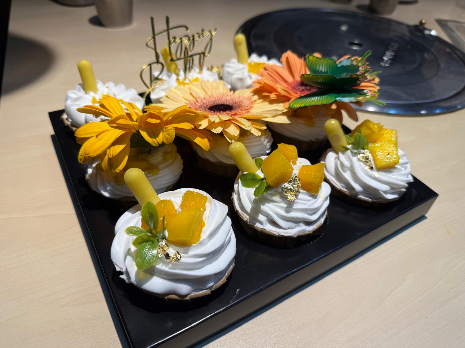 Signature Coconut Mango Cupcakes (9 pieces)