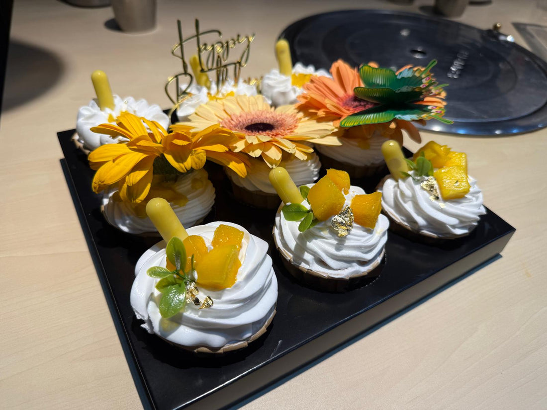 Signature Coconut Mango Cupcakes (9 pieces)